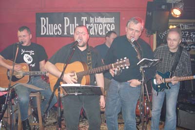 300109bluespub 025